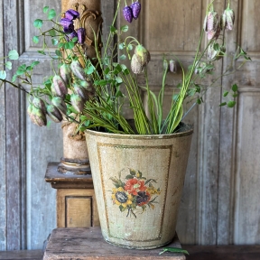 French wastebasket