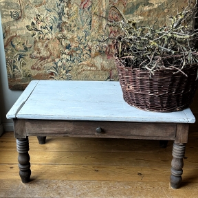 Lage tafel / Salon tafel